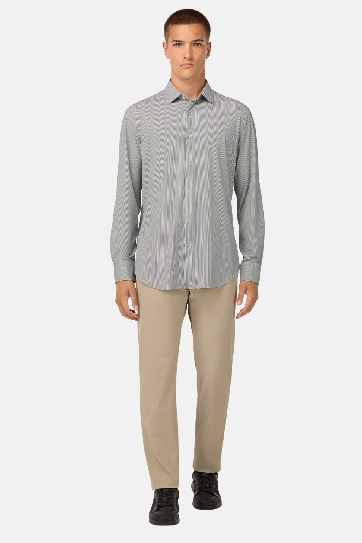 Camisa De Nailon Elástico Slim Fit image number 3