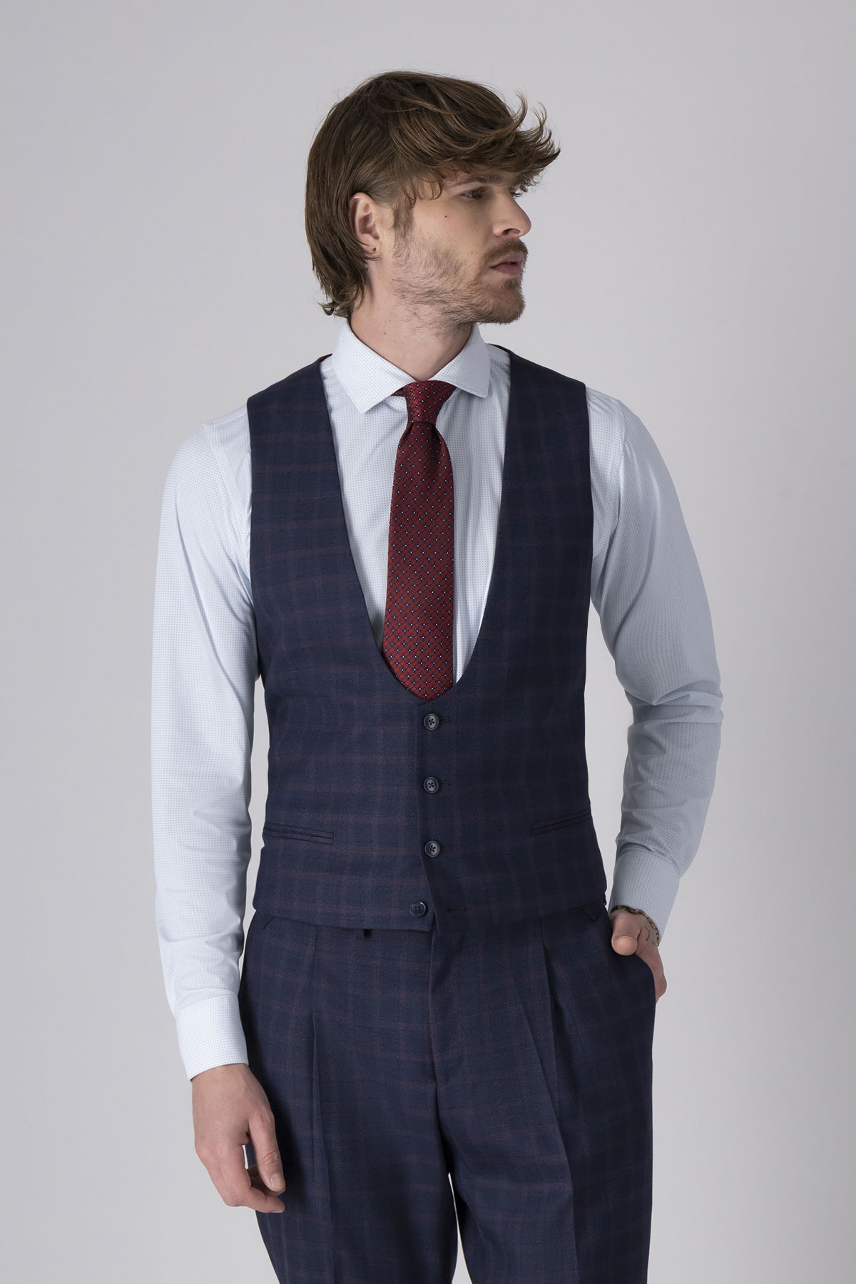 TRAJE TRÍO SLIM FIT HIGH LIFE image number 3