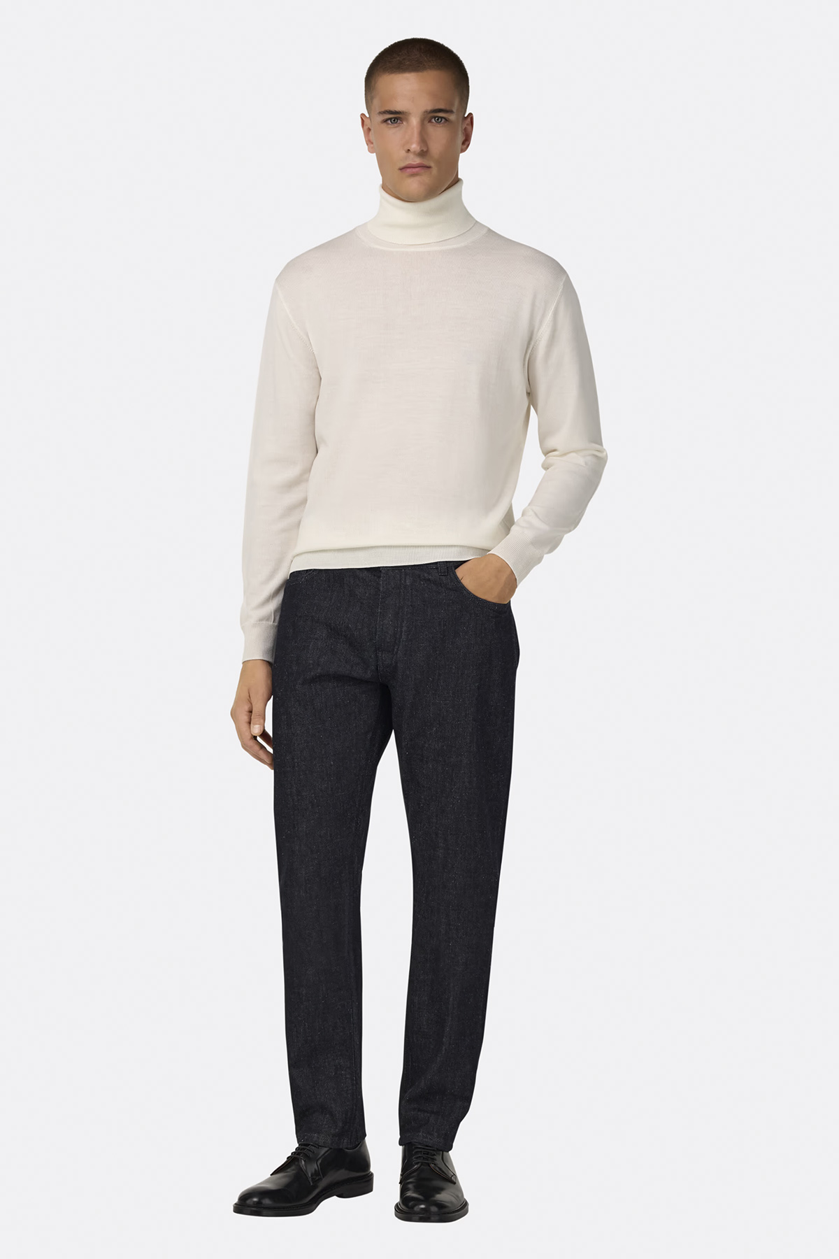 Suéter De Cuello Alto De Lana Merina image number 3