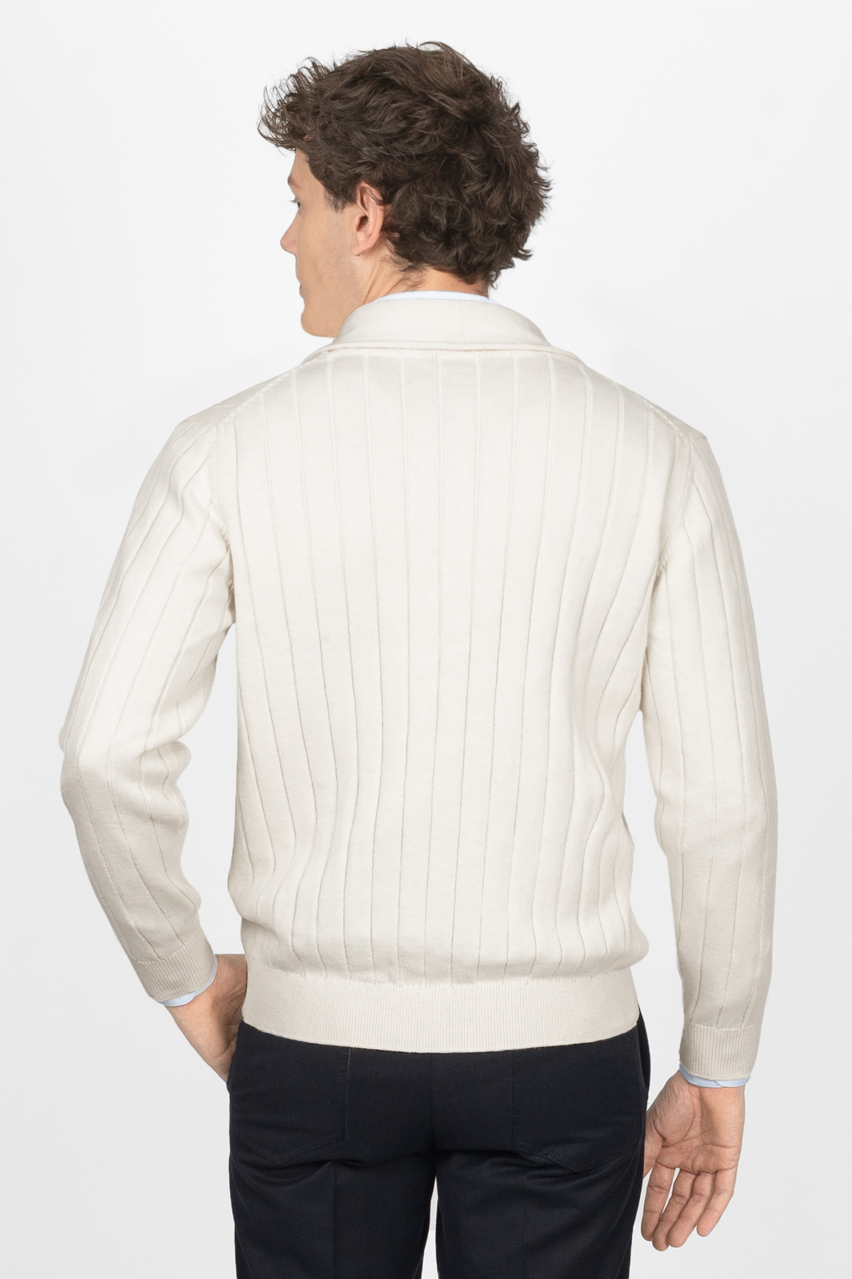 Sueter Cardigan Contemporary Fit image number 2