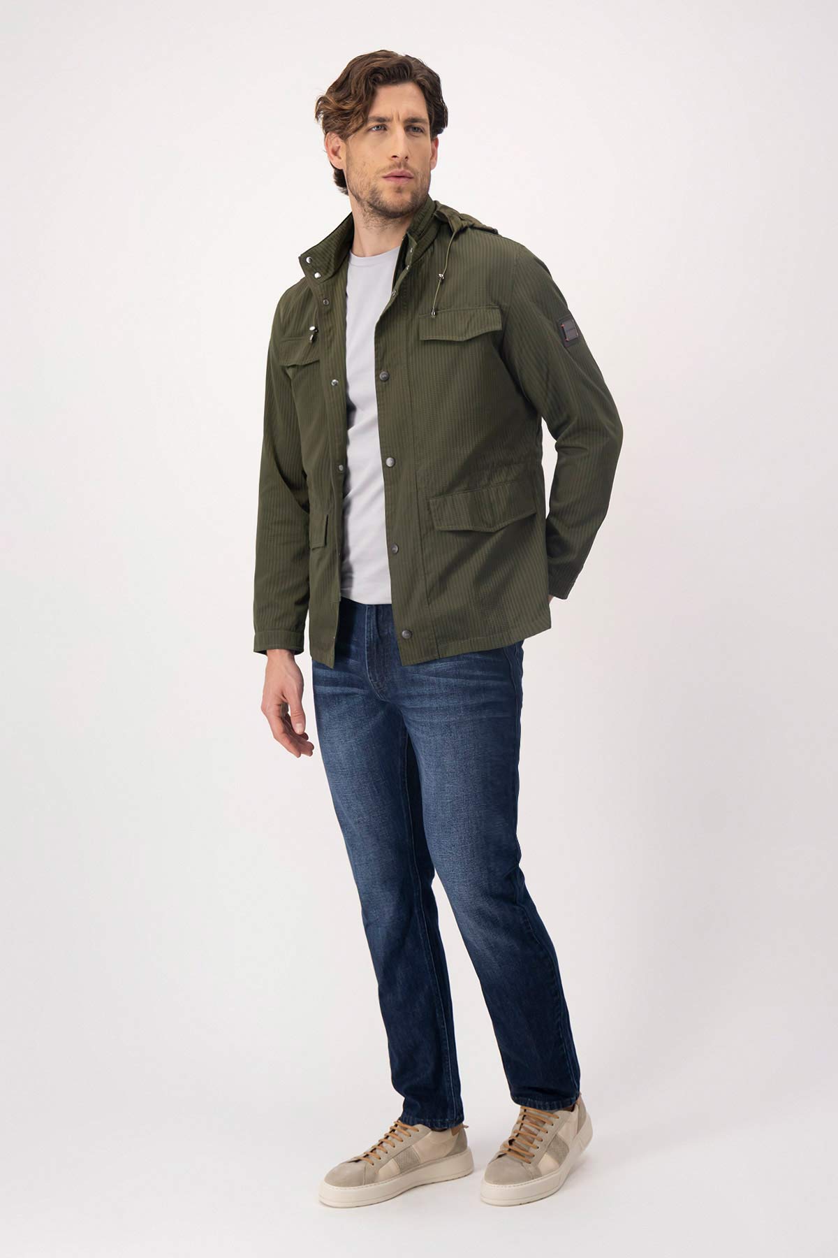 CHAMARRA VERDE CONTEMPORARY FIT image number 5