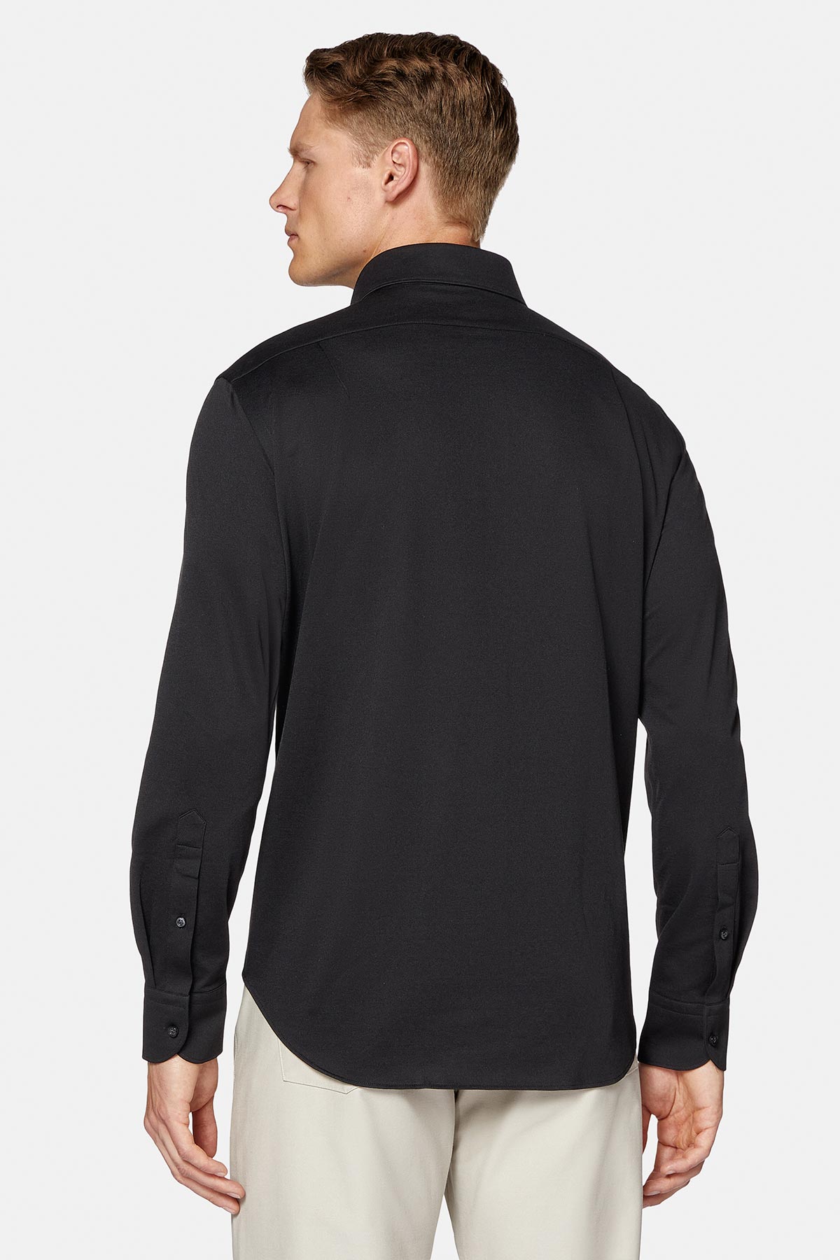CAMISA CASUAL NEGRA REGULAR FIT image number 1