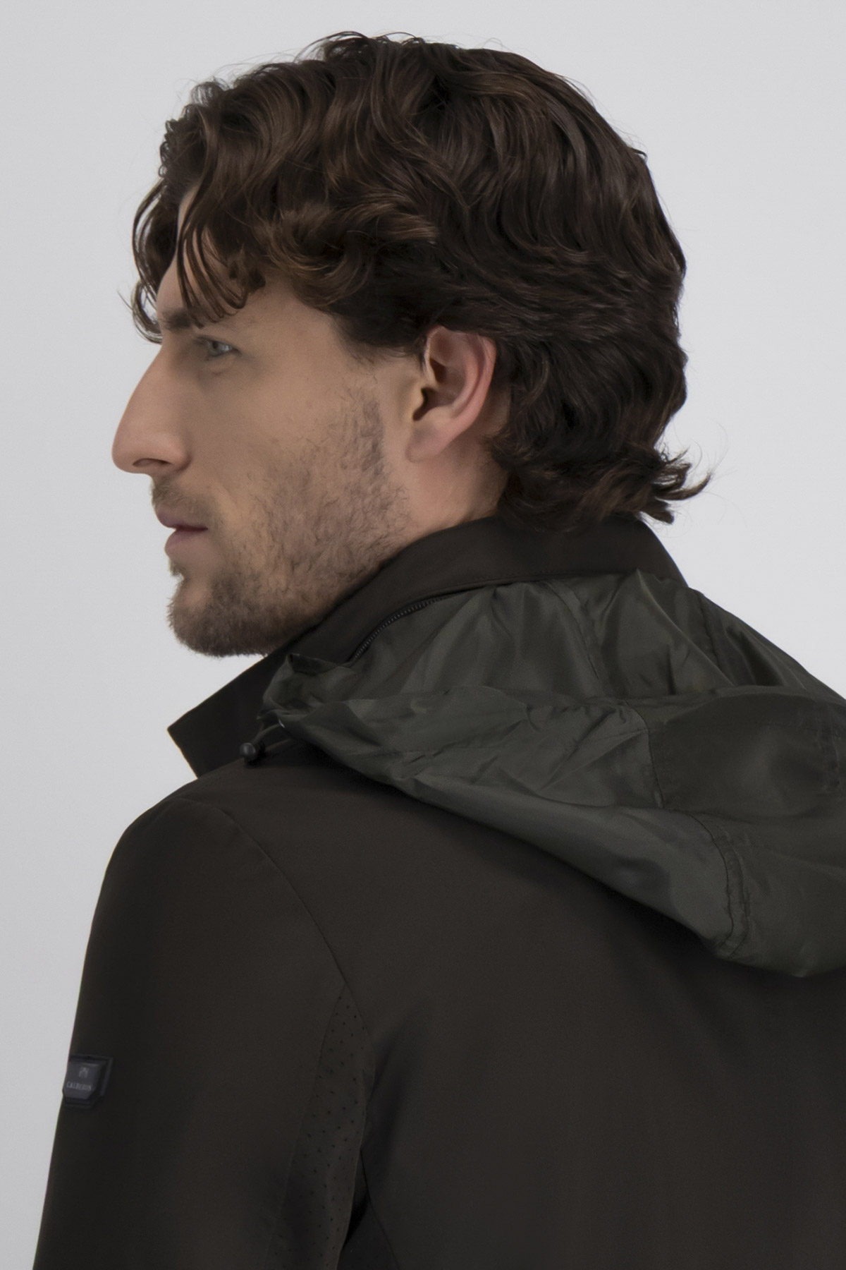 Chamarra Contemporary Fit image number 2