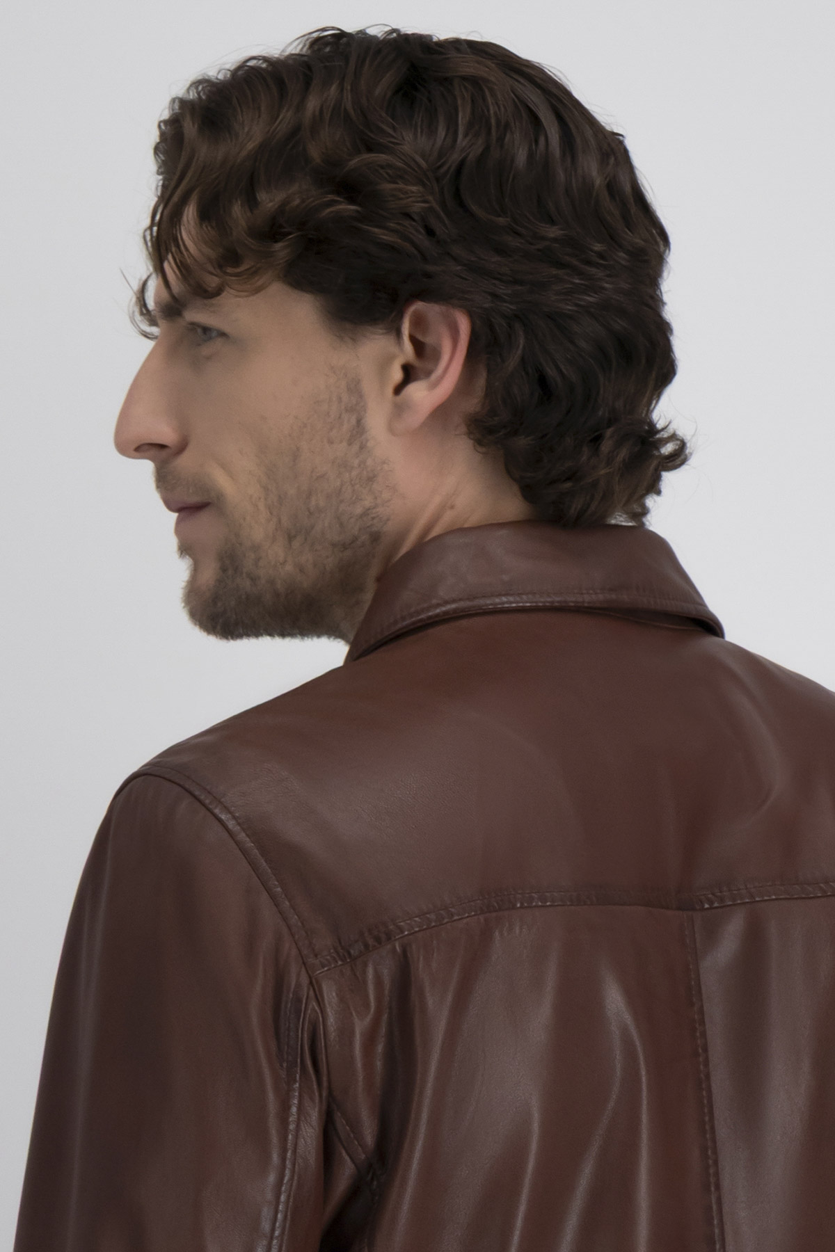 Chamarra La Vera Pelle Contemporary Fit image number 2