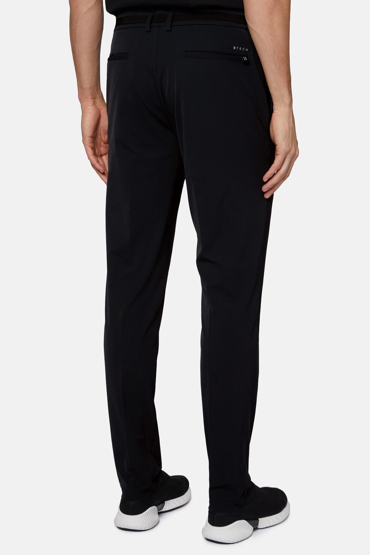 PANTALÓN CASUAL BOGGI NEGRO image number 4